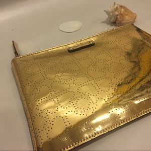 GOLD CLUTCH KATE SPADE ♠️